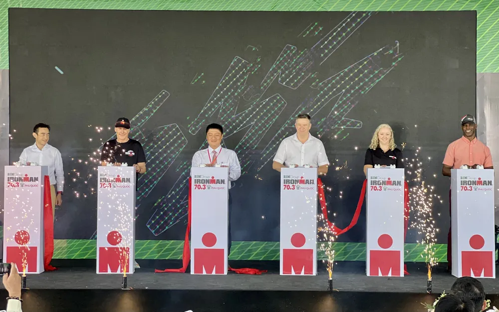 BTC bấm nút khởi động giải chạy Ironman 70.3 Phú Quốc năm 2023