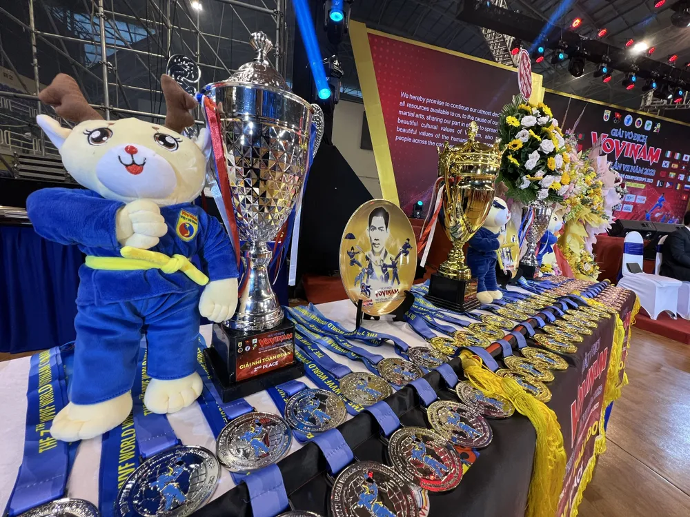 Hình ảnh linh vật, cúp, cờ, huy chương....Tại giải Vovinam Thế giới lần VII năm 2023