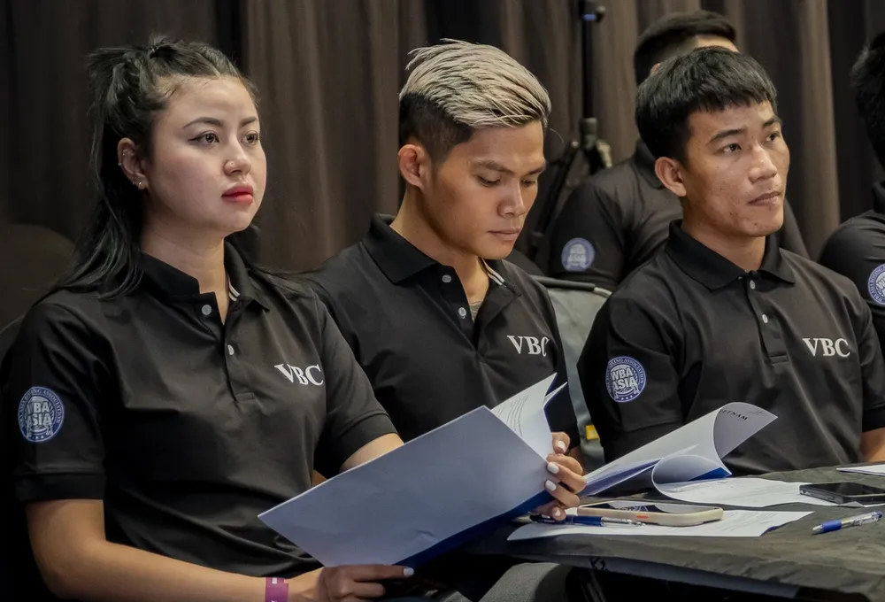 Lớp học diễn ra trong hai ngày 16 và 17-12-2023 - Sau khi hoàn thành khóa học, học viên sẽ được Liên đoàn quyền Anh Việt Nam và hội quyền Anh chuyên nghiệp (VBC) và tổ chức WBA Asia cấp giấy chứng nhận dscf5157-1702701585702194346250-8123.jpg