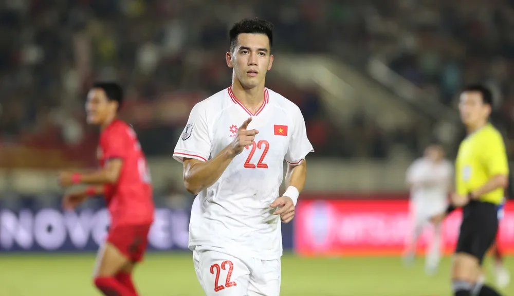 Tiền đạo Tiến Linh kịp ghi tên mình trên bảng vàng ASEAN Cup 2024. cedc3cec4515ff4ba604.jpg