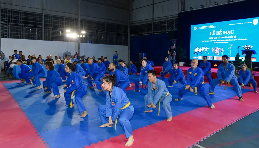 Môn sinh các nước tham gia khoá huấn luyện đặc biệt tại TPHCM. EDK_6323.JPG
