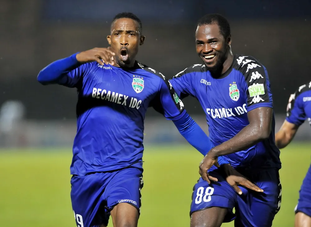 Trọng tài Trần Văn Lập – Làm nóng chiều mưa trên sân Bình Dương ảnh 2