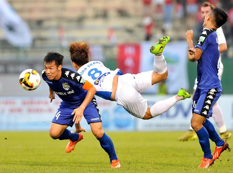 B.Bình Dương - HA.GL 4-1: Tiến Linh đạt danh hiệu “Vua phá lưới nội“ ảnh 2