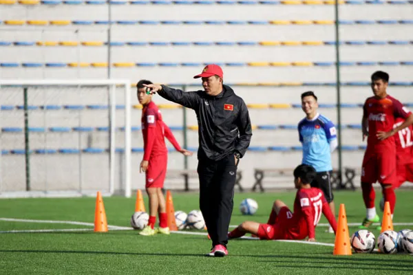 Đội tuyển U22 Việt Nam xông đất TPHCM vào mùng 4 Tết ảnh 1