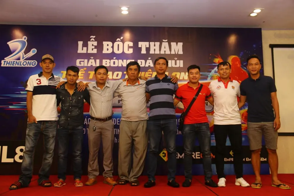 Khởi động giải bóng đá phủi Thiên Long mùa bóng 2019 ảnh 2