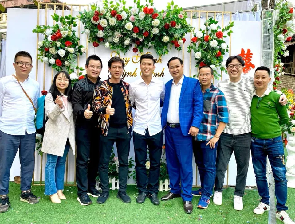 Dàn tuyển thủ Việt Nam ‘trẩy hội’ đi ăn cưới Duy Mạnh ảnh 2 Dàn tuyển thủ Việt Nam ‘trẩy hội’ đi ăn cưới Duy Mạnh ảnh 2