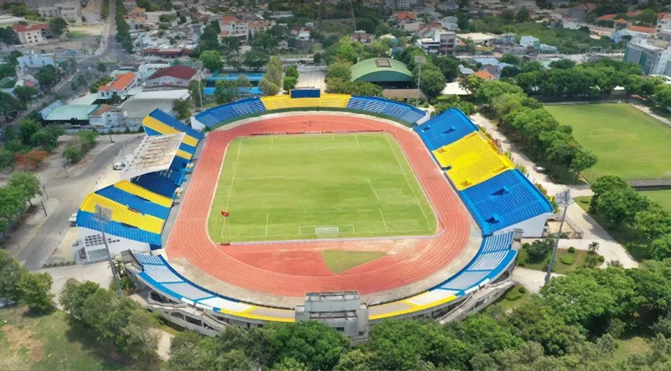 Vòng 1, khán đài các sân bóng sẽ không đón khán giả. Ảnh: BFC