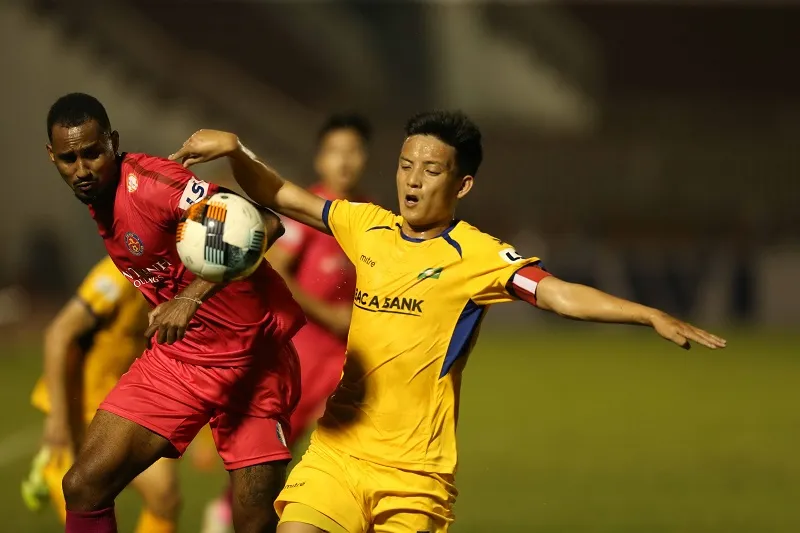 SLNA đã giành được 1 điểm trên sân Thống Nhất. Ảnh: DŨNG PHƯƠNG