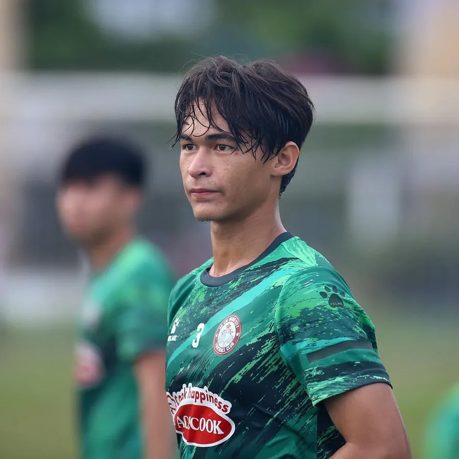 CLB TPHCM hoàn tất 3 ngoại binh cho mùa bóng mới ảnh 2 CLB TPHCM hoàn tất 3 ngoại binh cho mùa bóng mới ảnh 2