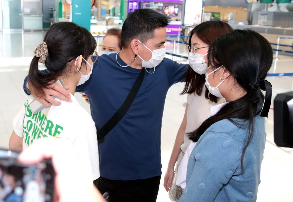 Kiatisak lên đường đến với V-League 2021 ảnh 1