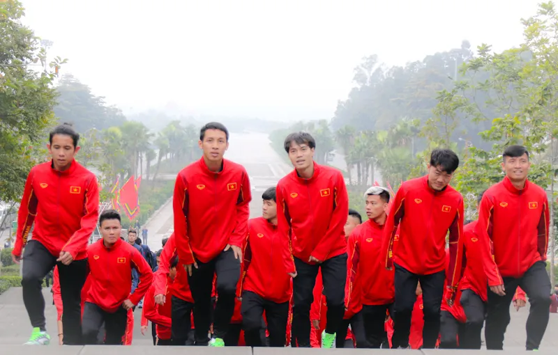 ĐTQG và U22 Việt Nam dâng hương tưởng nhớ các vua Hùng ảnh 1 ĐTQG và U22 Việt Nam dâng hương tưởng nhớ các vua Hùng ảnh 1