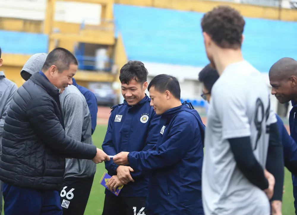 Nhiều nhiệm vụ lớn của bóng đá Việt Nam trong năm 2021 ảnh 2