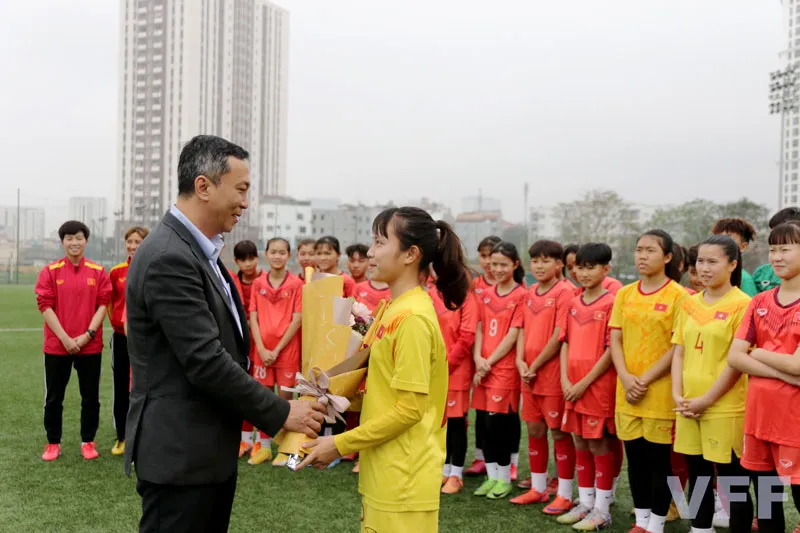 Giới bóng đá và ngày Quốc tế Phụ Nữ ảnh 1