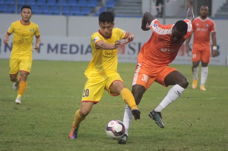 Phan Văn Đức lập công giúp SLNA thắng ngược Đà Nẵng ảnh 2