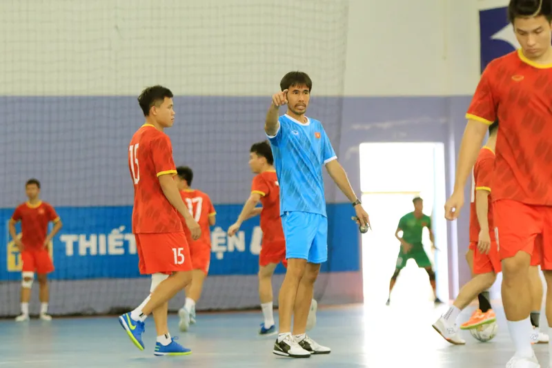 Thầy trò ĐT futsal Việt Nam vào cao điểm chuẩn bị tranh vé dự VCK World Cup ảnh 2