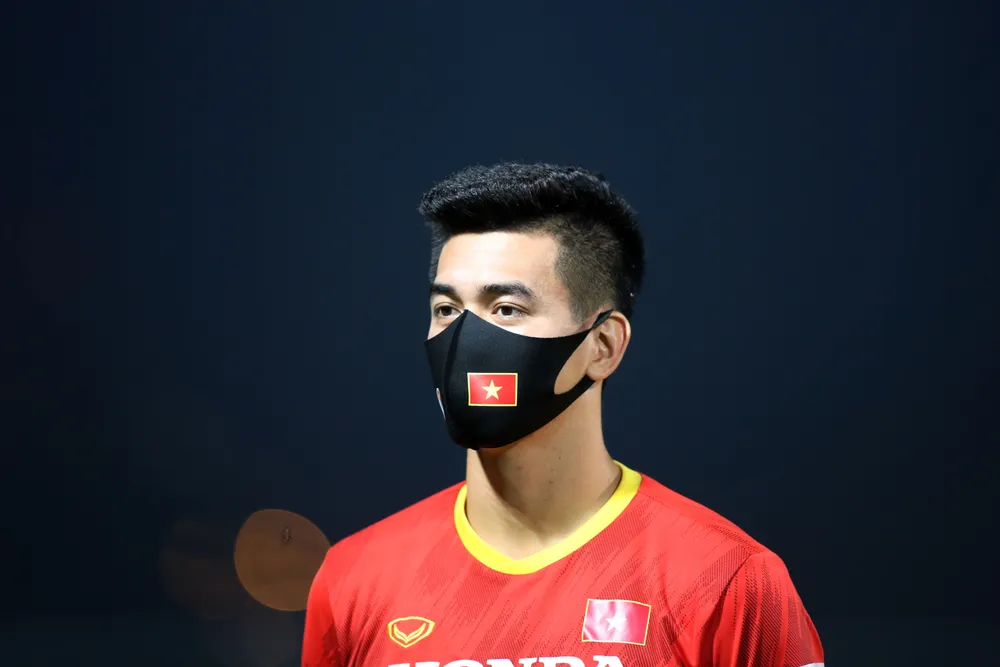 Tiền đạo Nguyễn Tiến Linh: 'Hy vọng hàng công sẽ giải quyết được vấn đề trước Indonesia' ảnh 4