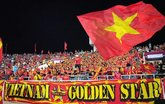 CĐV Việt Nam trên sân Mỹ Đình