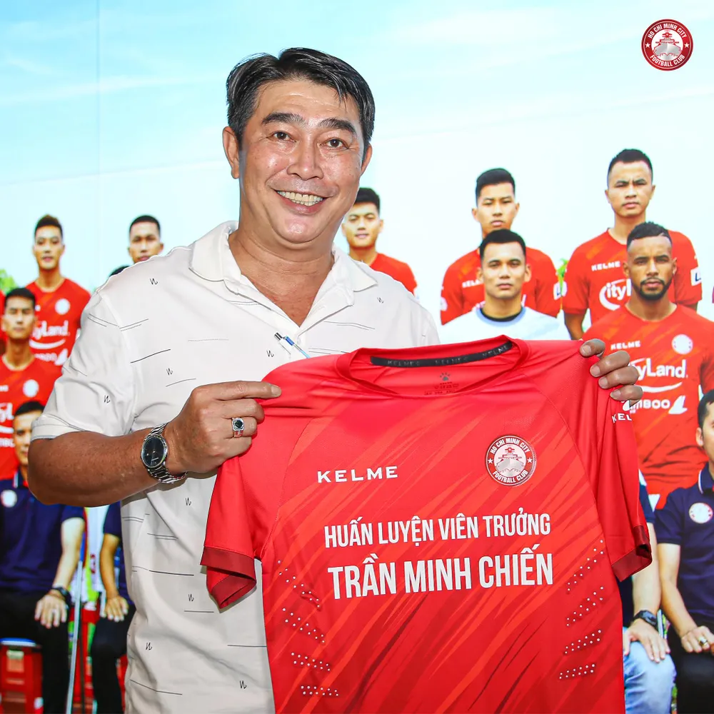 HLV Trần Minh Chiến trở thành tân HLV CLB TPHCM