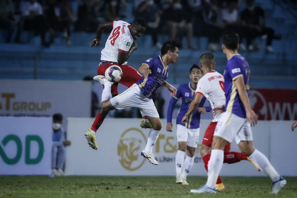 CLB Hà Nội loại CAND sau chiến thắng 4-0. Ảnh: MINH HOÀNG
