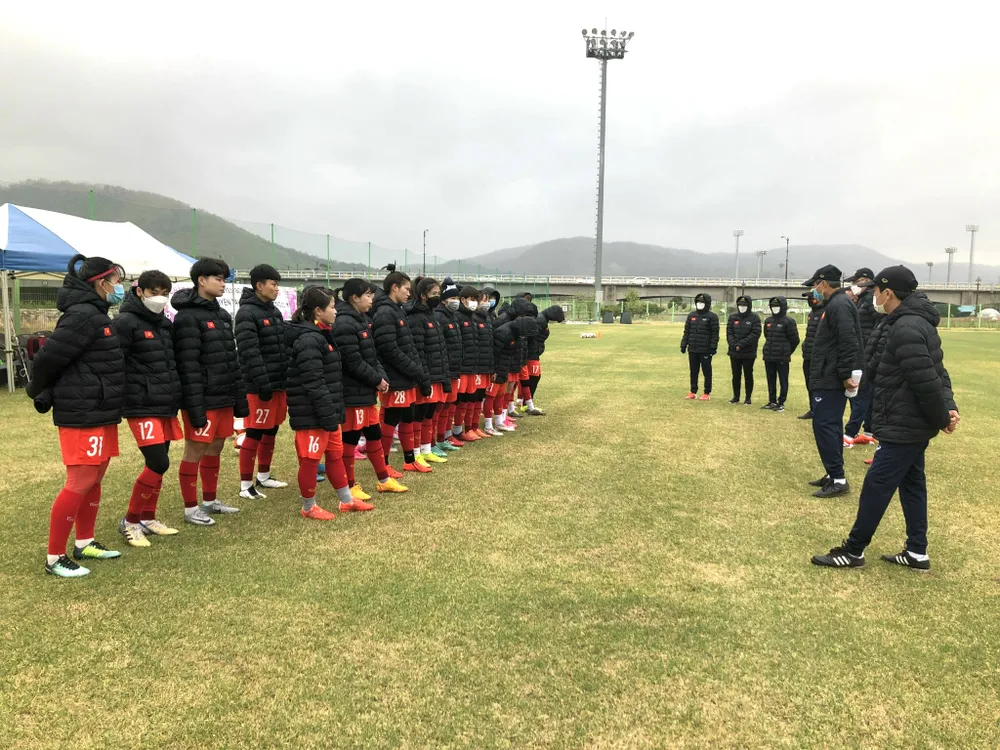 Đội tuyển nữ Việt Nam về nước, vào giai đoạn cuối chuẩn bị cho SEA Games 31 ảnh 1 Đội tuyển nữ Việt Nam về nước, vào giai đoạn cuối chuẩn bị cho SEA Games 31 ảnh 1