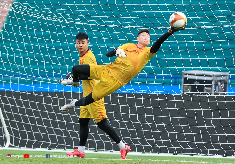 Đội U23 Việt Nam và Myanmar tập buổi đầu tại Phú Thọ ảnh 1 Đội U23 Việt Nam và Myanmar tập buổi đầu tại Phú Thọ ảnh 1