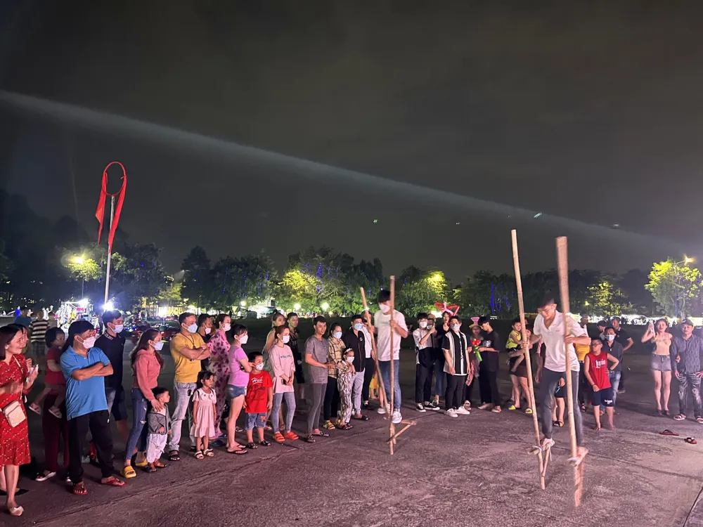 Đa dạng trò chơi dân gian tại sân chơi đường phố TP Mới Bình Dương ảnh 1 Đa dạng trò chơi dân gian tại sân chơi đường phố TP Mới Bình Dương ảnh 1