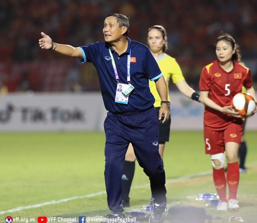 HLV Mai Đức Chung