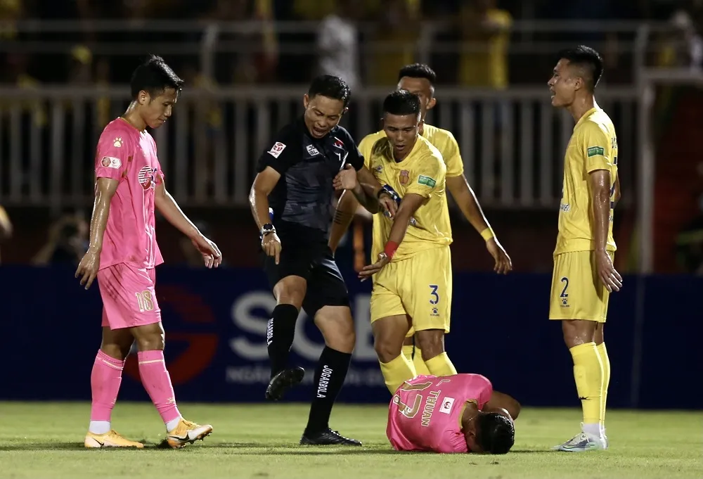 CLB Sài Gòn và Nam Định ghìm chân nhau trên sân Thống Nhất ảnh 5