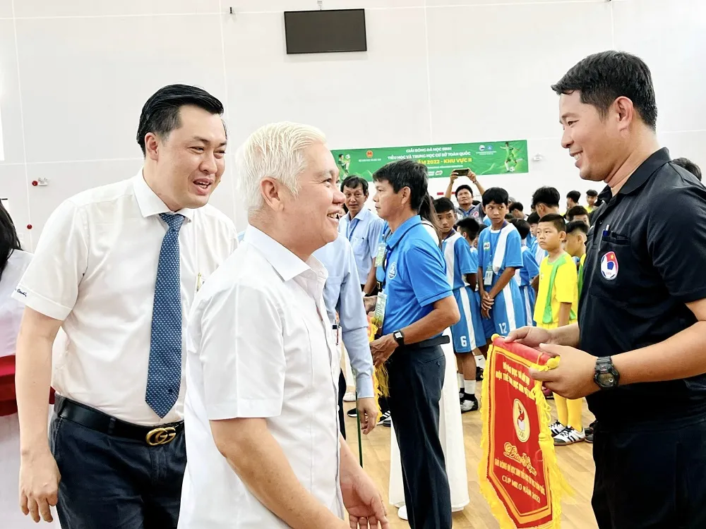 Bình Dương đăng cai Giải bóng đá học sinh tiểu học và trung học cơ sở toàn quốc khu vực II năm 2022 ảnh 1