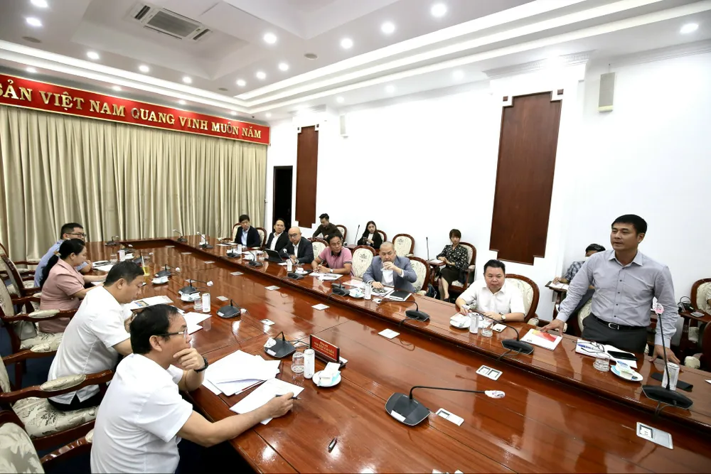 Lãnh đạo TPHCM gặp gỡ đại diện hai đội bóng của TPHCM ảnh 1
