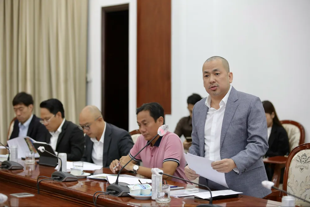 Lãnh đạo TPHCM gặp gỡ đại diện hai đội bóng của TPHCM ảnh 2
