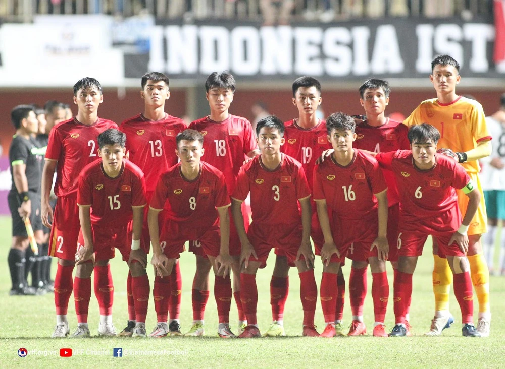 Đội U16 Việt Nam giành Huy chương bạc giải Đông Nam Á 2022