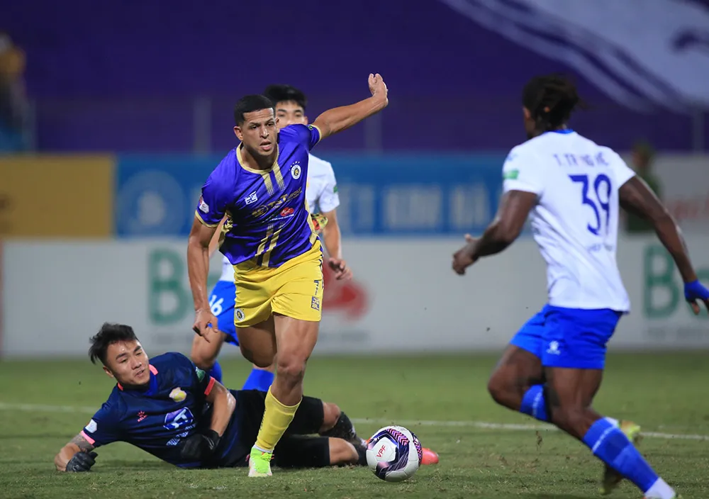 Thử thách ứng viên vô địch ảnh 2