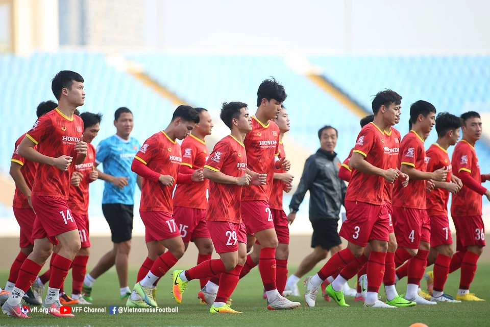 Giải thưởng Quả bóng vàng Việt Nam 2022: Thư mời bầu chọn được gởi đến các đại biểu ảnh 1 Giải thưởng Quả bóng vàng Việt Nam 2022: Thư mời bầu chọn được gởi đến các đại biểu ảnh 1