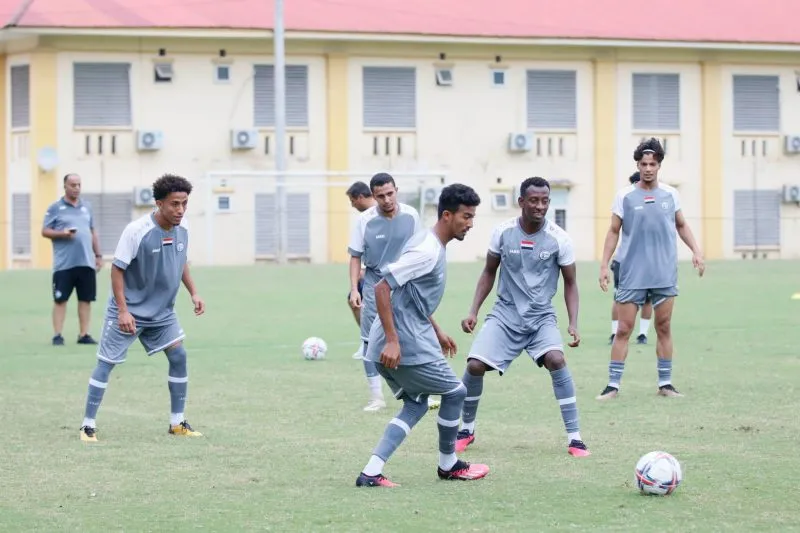 Yemen được xem là đối thủ đáng ngại nhất của thầy trò HLV Troussier