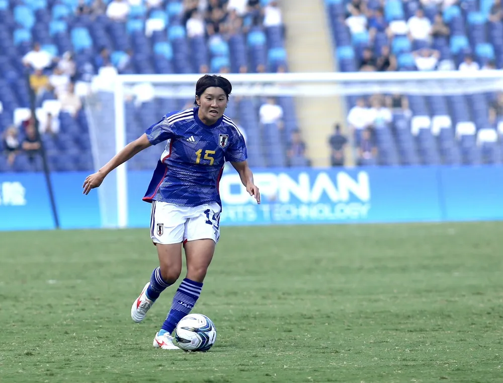 Nhật Bản hoàn toàn lấn lướt trước các cô gái Philippines