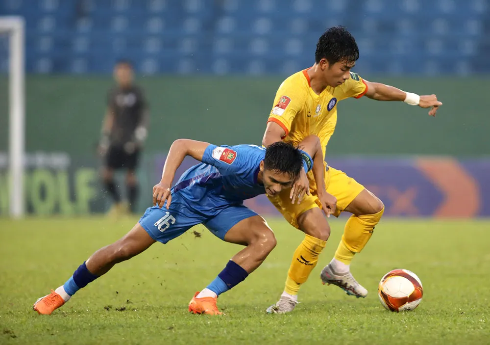 Chất lượng và tính quyết liệt của V-League ngày càng gia tăng