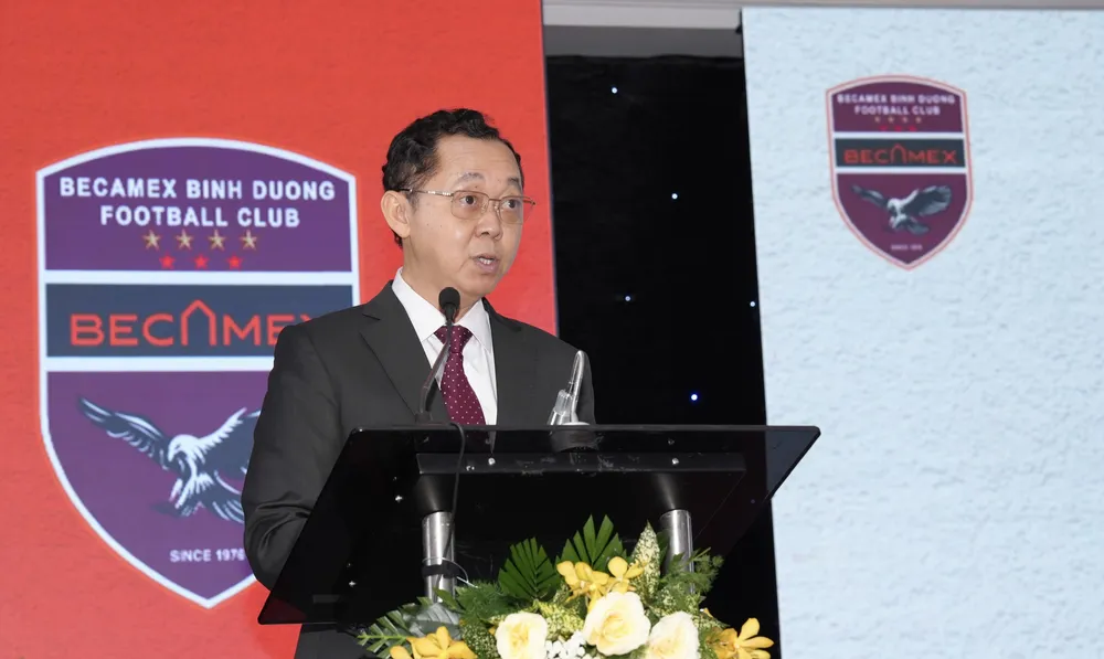 Ông Hồ Hồng Thạch phát biểu tại lễ xuất quân