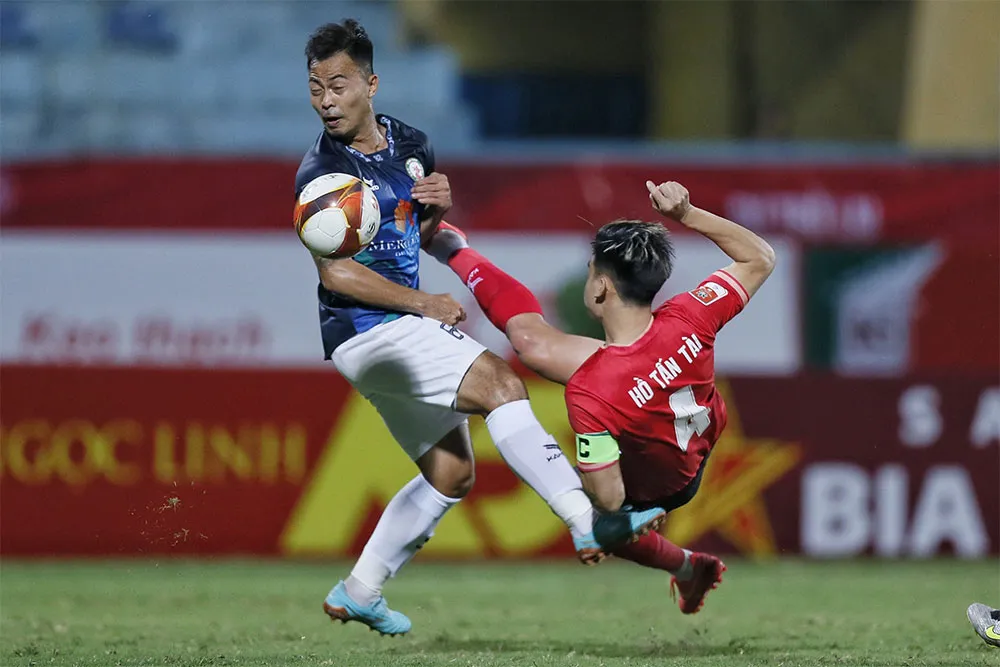 CAHN vừa có trận hòa chật vật trước Bình Định ngay trên sân nhà