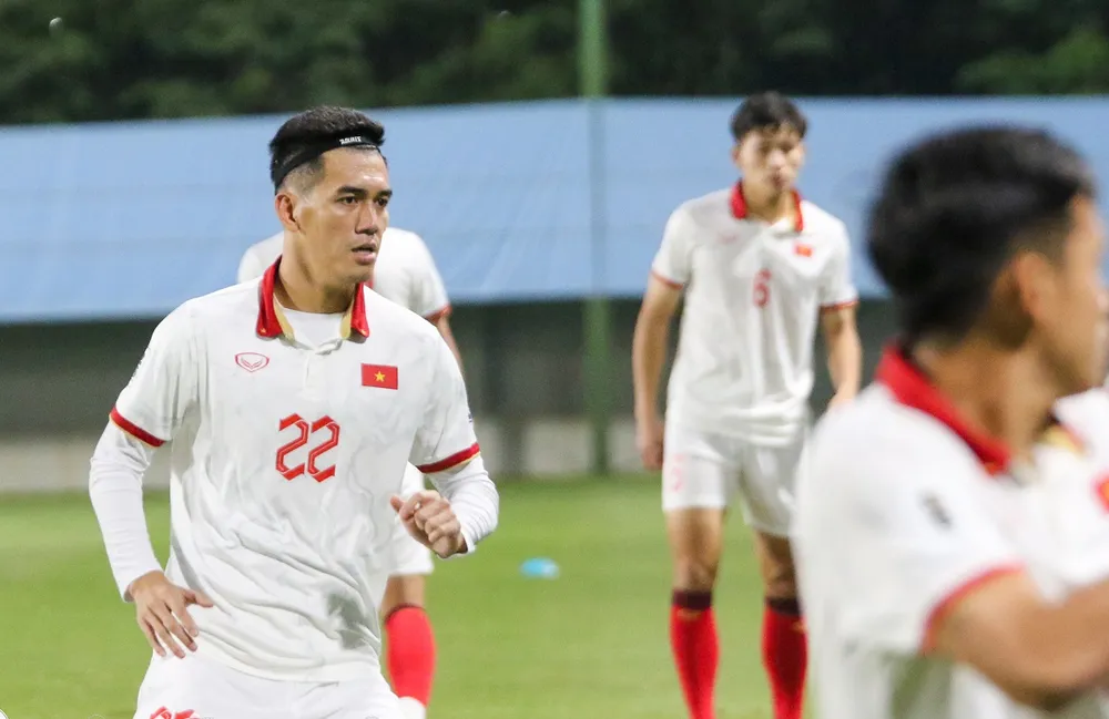 Tiến Linh vẫn là mẫu tiền đạo cắm hàng đầu trên sa bàn của HLV Troussier