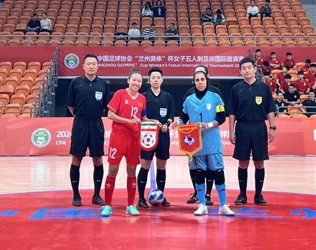 Đội tuyển futsal nữ Việt Nam bị Iran chia điểm ở lượt trận thứ 2