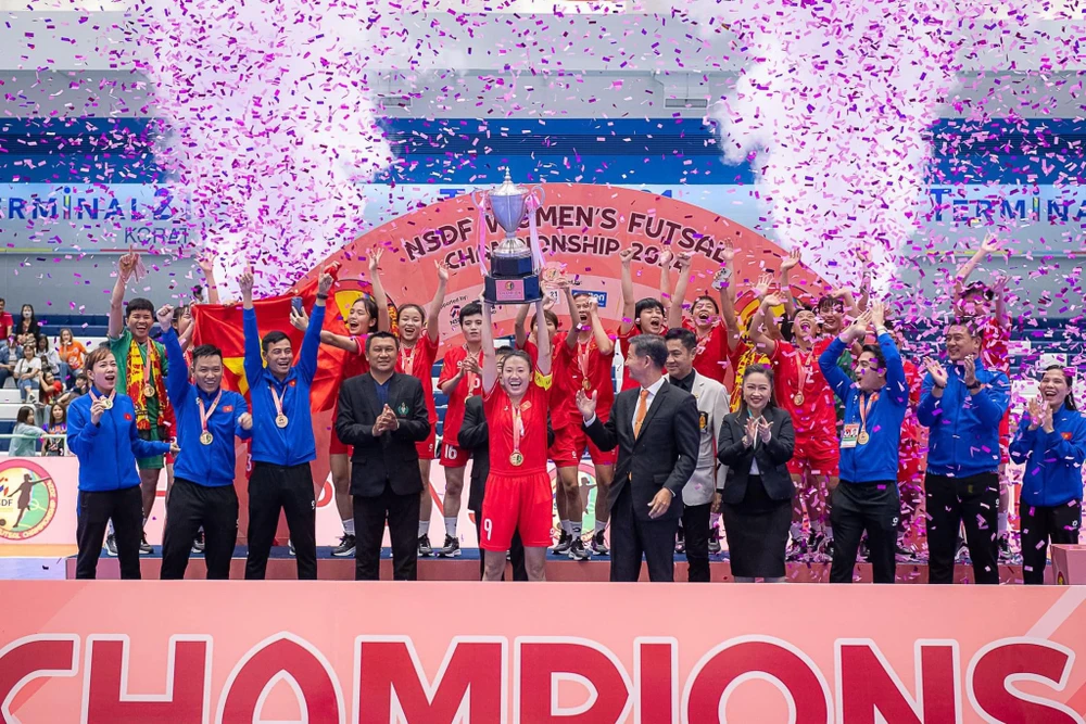 Đội tuyển nữ futsal Việt Nam vô địch NSDF Women's Championship tại Thái Lan mới đây