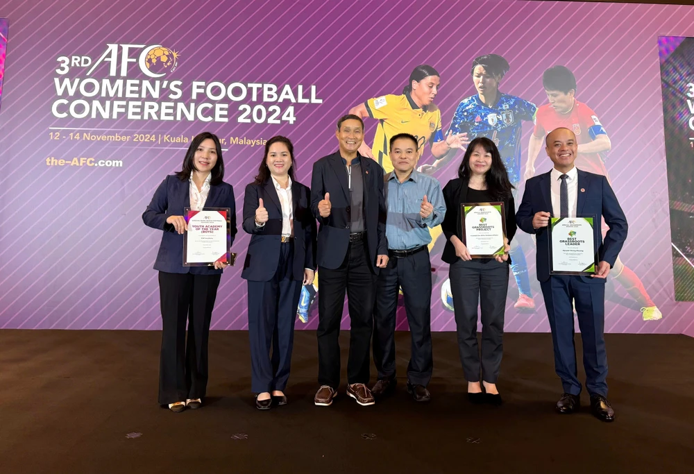 Các đại diện của bóng đá Việt Nam tham dự Hội nghị Bóng đá nữ AFC 2024