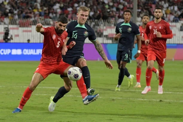 Bahrain và Australia chia điểm với tỷ số 2-2. Ảnh: Getty