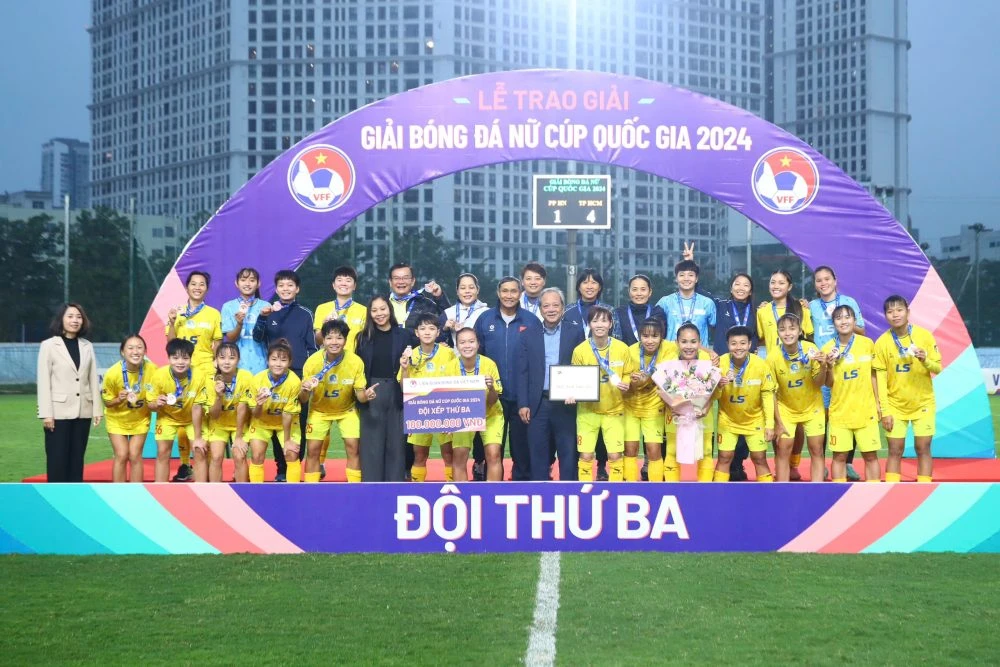 Đội nữ TPHCM giành Huy chương đồng giải bóng đá nữ Cúp Quốc gia 2024