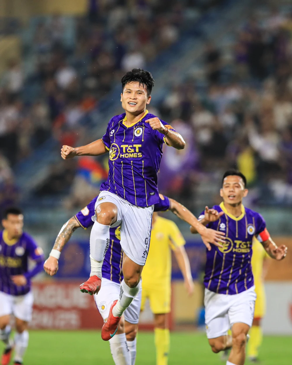 Tuấn Hải bắt nhịp lại phong độ tốt sẽ tăng thêm sức mạnh trên hàng công Hà Nội FC. 493518700_1097090909126652_328002738166256621_n.jpg
