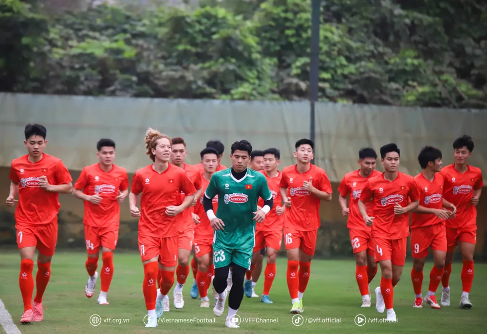 Ngoài Viktor Le, đội tuyển U22 Việt Nam sẽ có thêm cầu thủ Việt kiều khác là tiền đạo Bùi Alex. IMG_7340.jpg