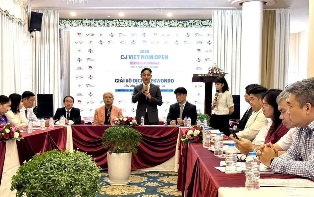 Toàn cảnh buổi họp báo z6721859166902_aeb6d2bd6b71ca5bbbda2cfa7a140e29.jpg