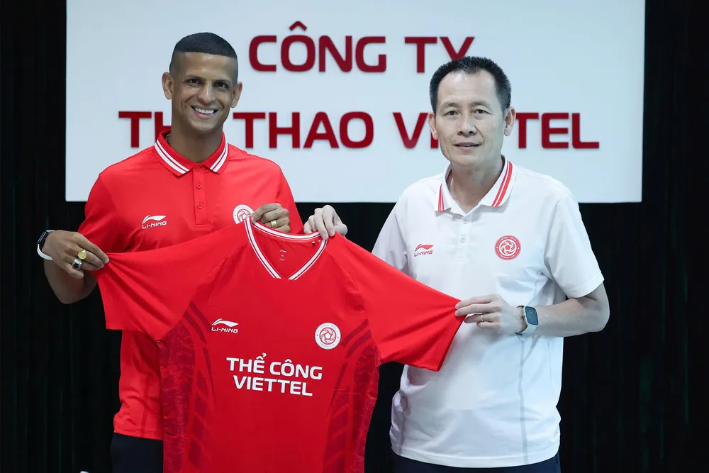 the-cong-viettel-lucao-1-92375.jpg