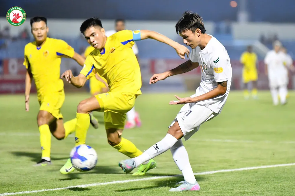 Gia Lai sẽ có 2 đại diện ở V-League và giải hạng Nhất. 496453775_1213819347420524_2731491693834734956_n.jpg
